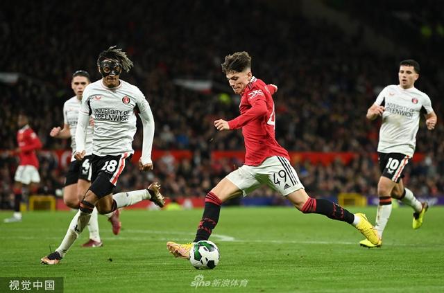 使他在场上 使他在场上