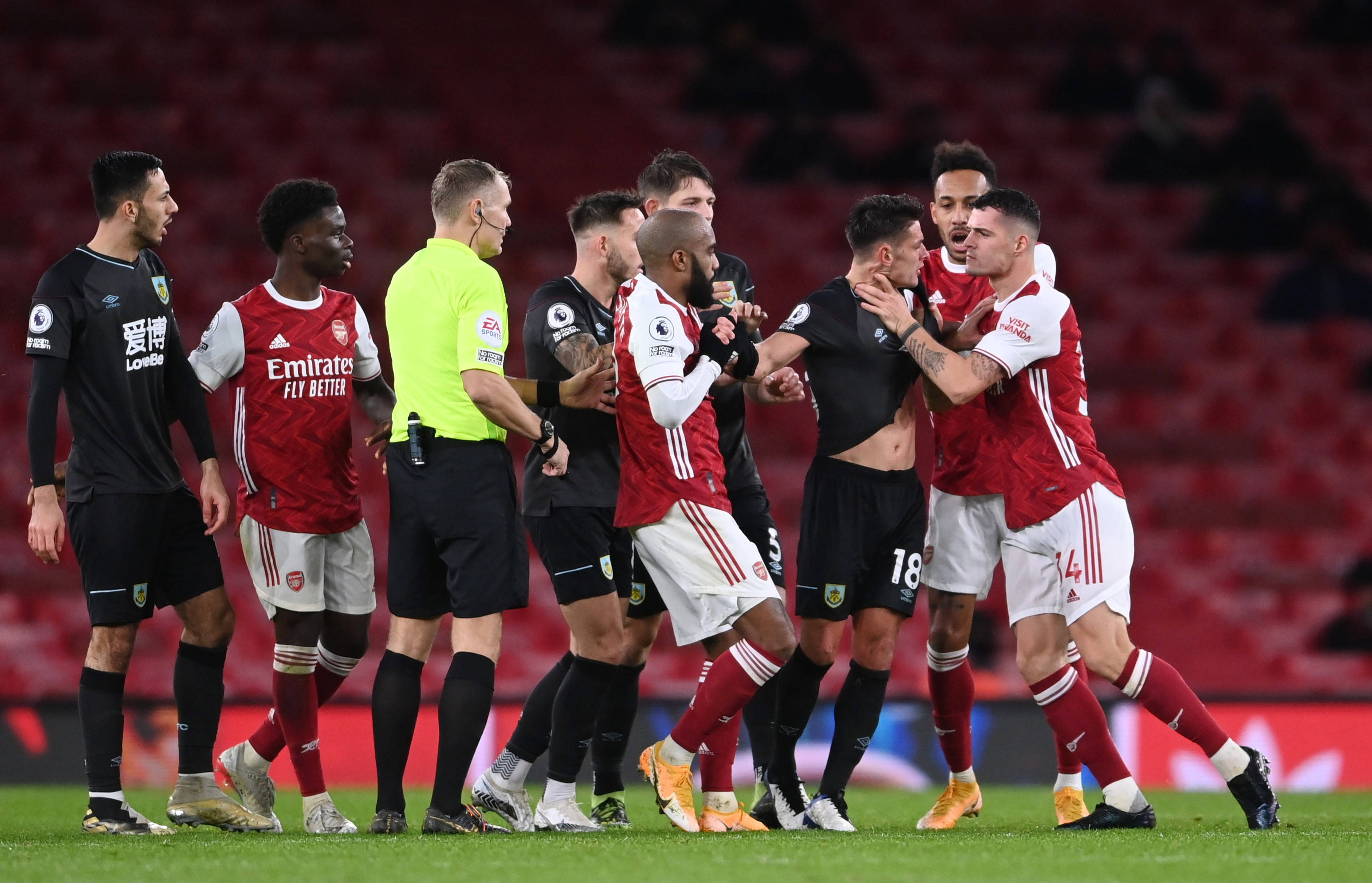 防守反击策 防守反击策